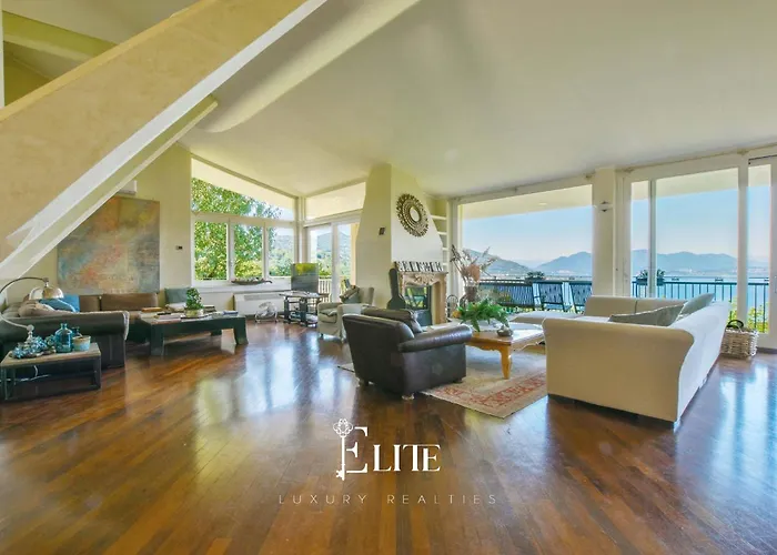 Donna Franca Villa *