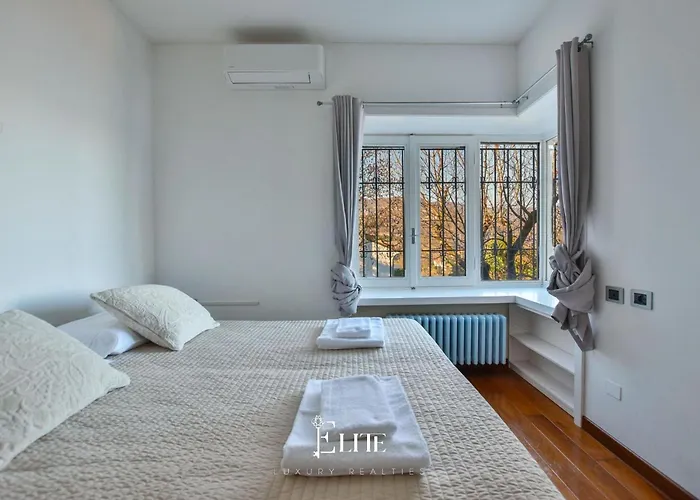 Donna Franca Villa Meina